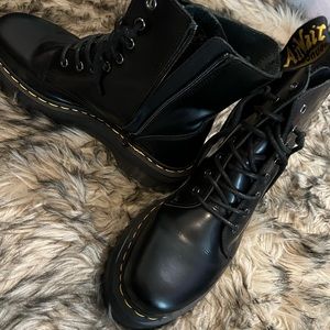Platform Doc Martens! Side zip!